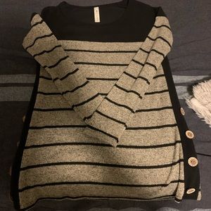 Black and grey stripped long sleeve shirt
